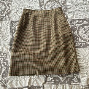 Vintage brown tan and red houndstooth midi/mini skirt